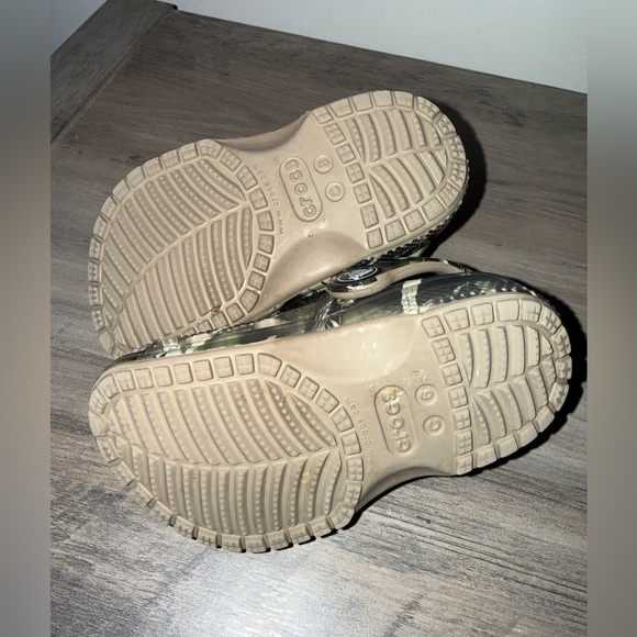 Camouflage Crocs Size 6 Toddler - Picture 3 of 3
